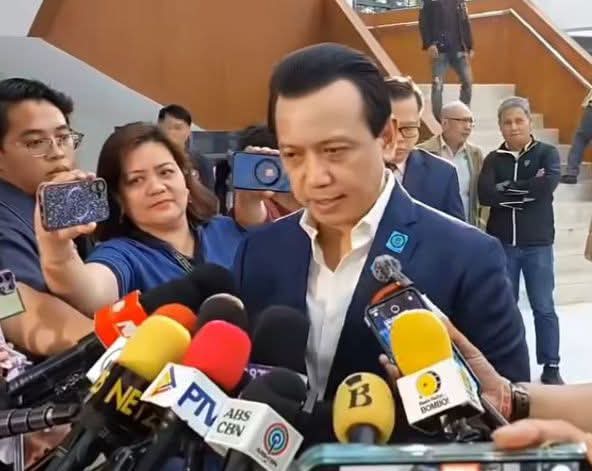 phupdatetv's tweet image. TRILLANES says after 10 years, he feels relieved &amp;amp; vindictive now that AMLC has confirmed the Dutertes' joint billion-worth bank accounts &amp;amp; how they are sourced. AMLC flags VP Duterte's P6.77 B bank transactions... 
#Philippines #issue  #PoliticalNews #AntiCorruption #government