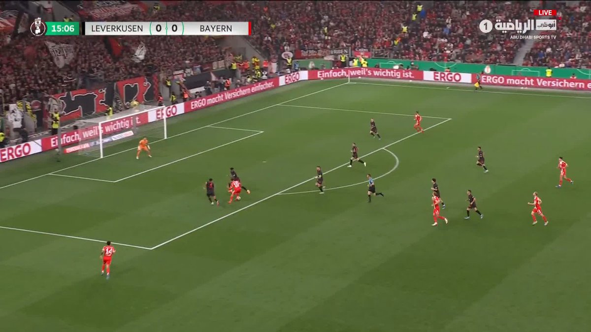 فليكين حارس ليفركوزن يتألق في التصدي أمام تسديدة دياز الرائعة. أبوظبي الرياضية 1 | #باير_ليفركوزن_بايرن_ميونخ 