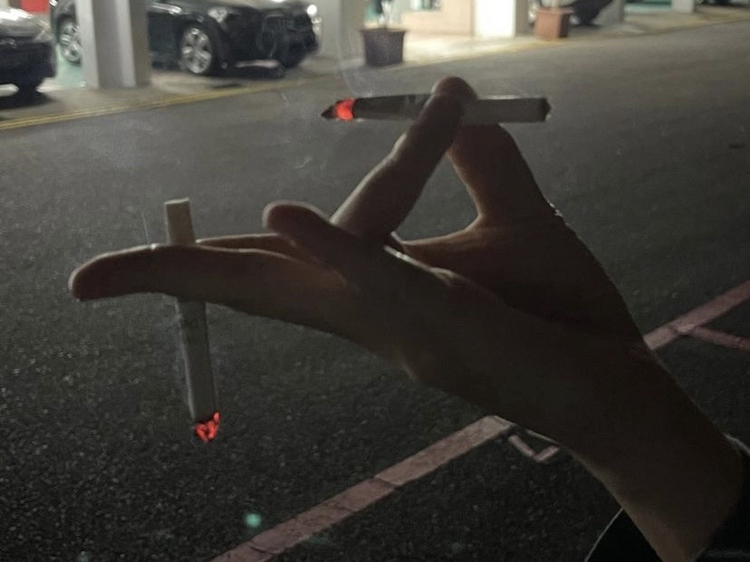 v4mp 𖤐 tweet media