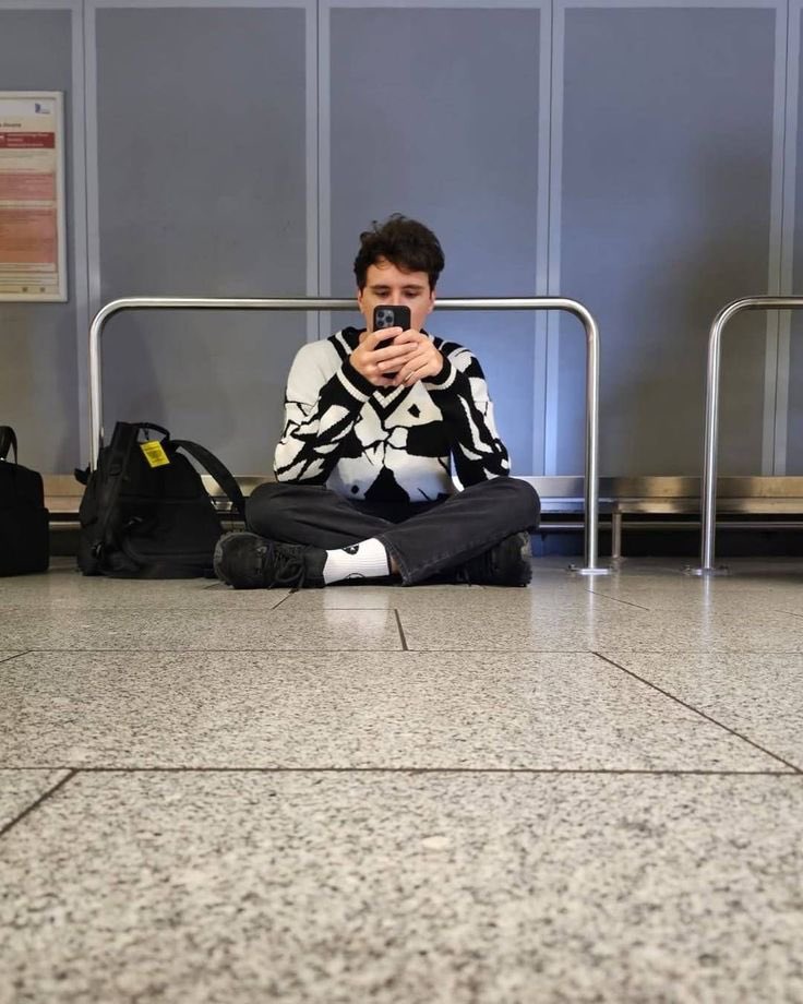 delf 🎞️ VI A MCR tweet media