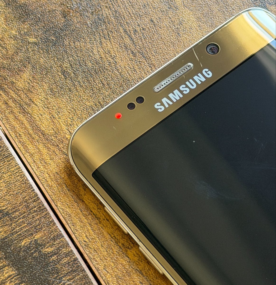 i miss the LED indicator