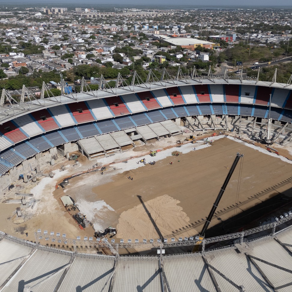 CONMEBOL's tweet photo. Gran avance de obras en el Estadio Metropolitano Roberto Meléndez, rumbo a la Final de la CONMEBOL Sudamericana 2026 en Barranquilla.