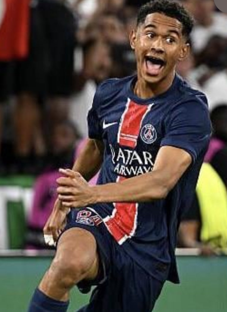 adesso (van) basten tweet media