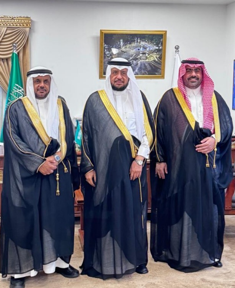 isfarabic's tweet photo. المدير التنفي��ي للصندوق يزور معالي الأمين العام المساعد لرابطة العالم الإسلامي
@MWLOrg 
@isfenglish 
@UNAOIC 
 https://t.co/K9iwtNPsfK https://t.co/F6dIFSTlkh