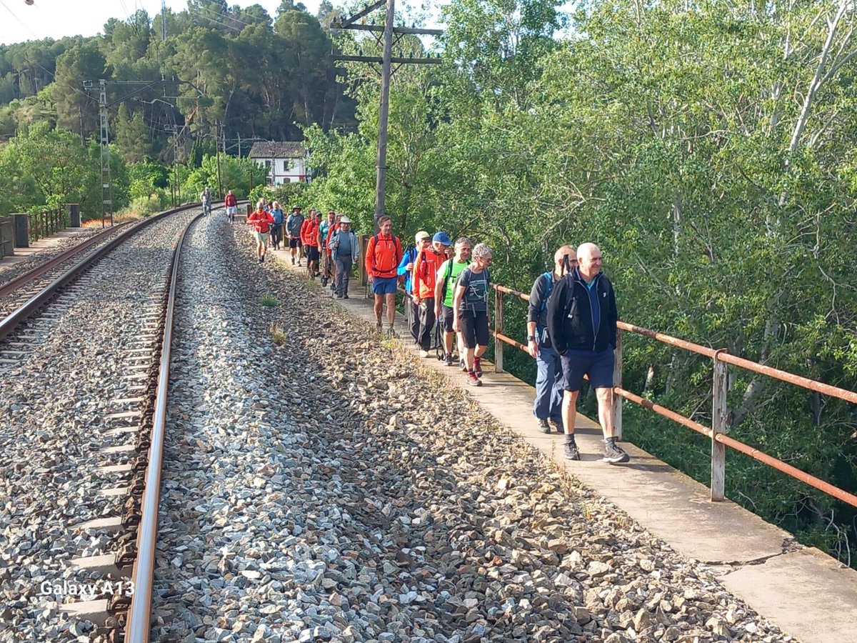 aampcat's tweet photo. Avui nova etapa del PROGRAMA TRAVESSA POBLET - CARO. Etapa 4: Garcia (Pas de Barca) – Camposines, de 24 kms. Passant per l’ermita de Sant Jeroni i el cim de la Picosa.
Una jornada magnífica! Quins paisatges i quin grup! https://t.co/7OkuVRMtM1
