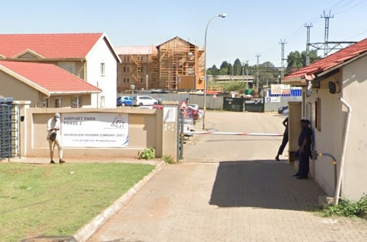 SheWasMyAuntyDot tweet media