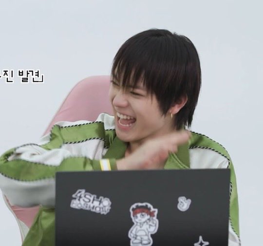 - mei ! 𝝑୧ tweet media