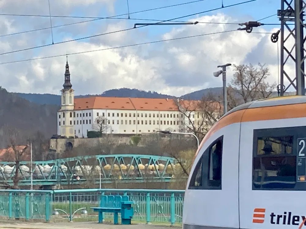 timofnewbury's tweet photo. Scenic train &amp; tram trips, Brewery &amp; beer bar visits, Hiking  &amp; Museums - all feature in recent posts about a visit to the Czech Republic (North) by European Sleeper in March.
https://t.co/sjUpGZrkOE
https://t.co/0dVOGPUzzC
https://t.co/ivj73pRIM3 https://t.co/AflJS6zD8p