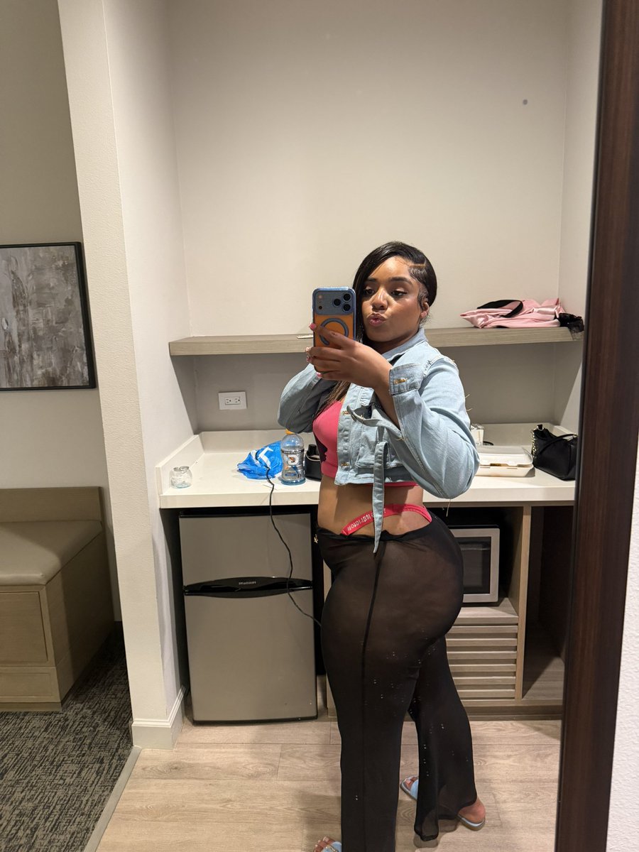 Hugh Hefner 💋 tweet media