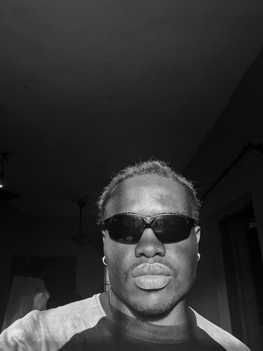 LU$O🦇 tweet media