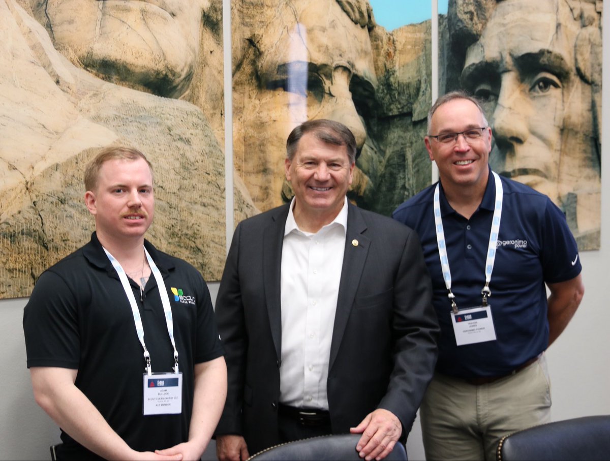 Senator Mike Rounds tweet media