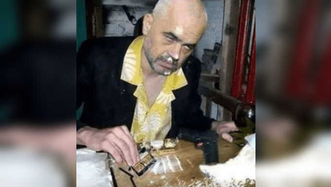 ANDREASAG tweet media