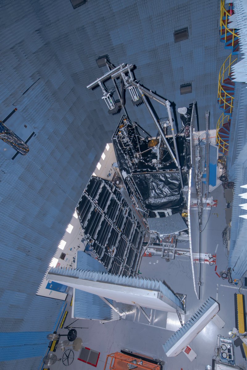 viasat's tweet photo. Most people will never see what goes into building a satellite – the rigor of assembly, pushing every component to its absolute limits, and the final trip to the launch site.

Discover the path to commercial service: 👉 https://t.co/hx9iunb6sc

📸: @Boeing | #ViaSat3 #VS3F3 https://t.co/Aukh2YirTr