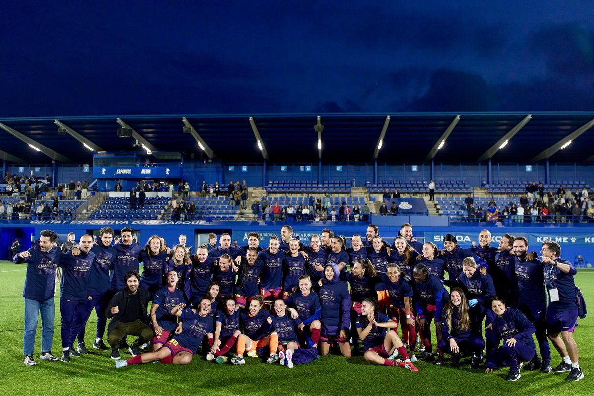 BarcaFem's tweet image. 2019/20
2020/21
2021/22
2022/23
2023/24
2024/25
2025/26

𝐒𝐄𝐕𝐄𝐍 𝐂𝐎𝐍𝐒𝐄𝐂𝐔𝐓𝐈𝐕𝐄 𝐋𝐄𝐀𝐆𝐔𝐄 𝐓𝐈𝐓𝐋𝐄𝐒. 🏆🔵🔴