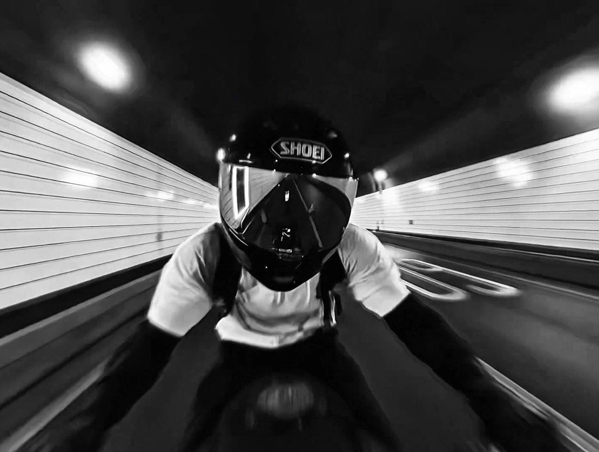 #aukooktae donde…

TH está harto de que todos crean que JK no mata ni a una mosca, porque nadie puede ser absurdamente inocente por completo, y él se encargará de quitarle esa máscara al pelinegro.
#aukooktae #kooktaeau #kooktae