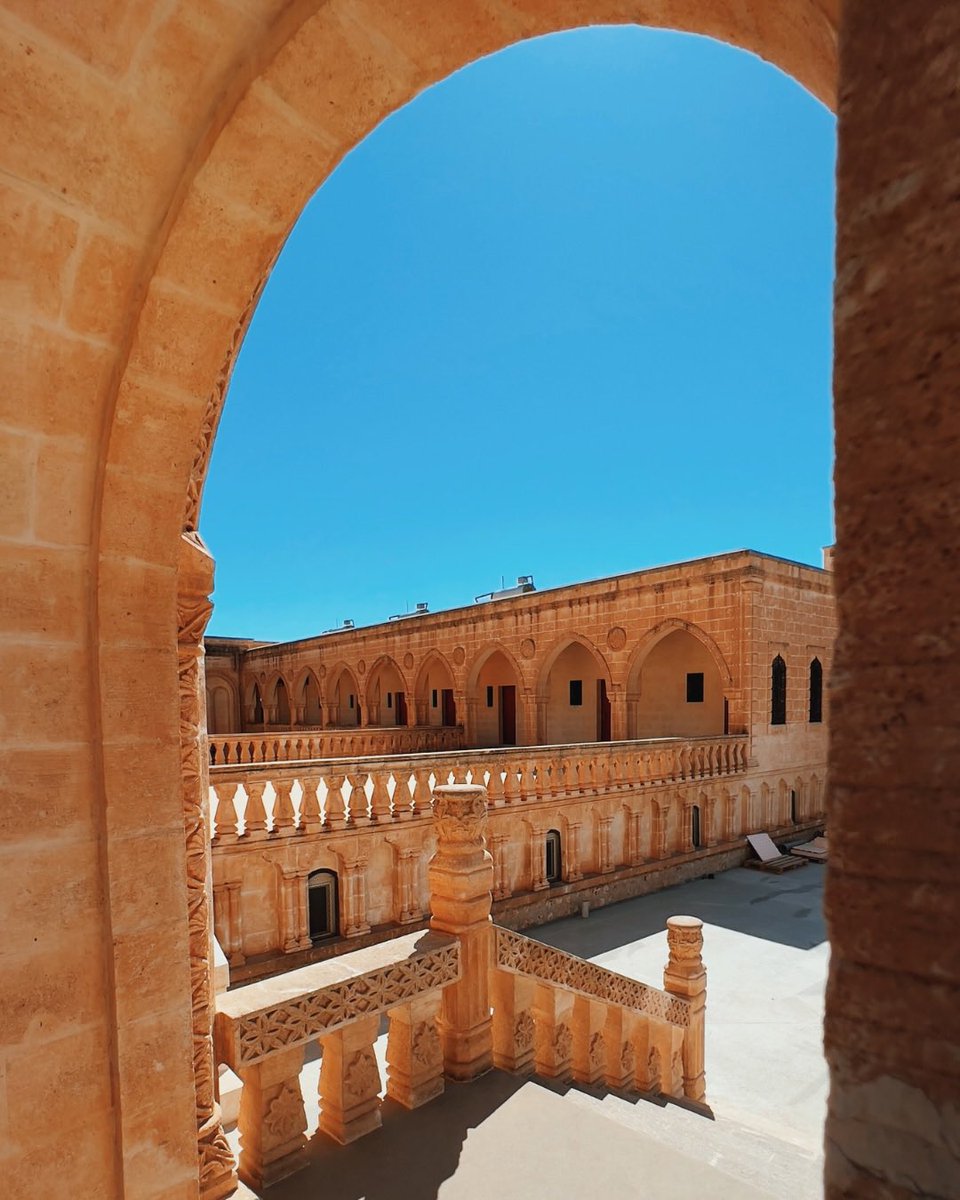 gitmeliyiz's tweet photo. Mardin, Mor Gabriel Manastırı’na gitmeliyiz. https://t.co/zn9H4onH89