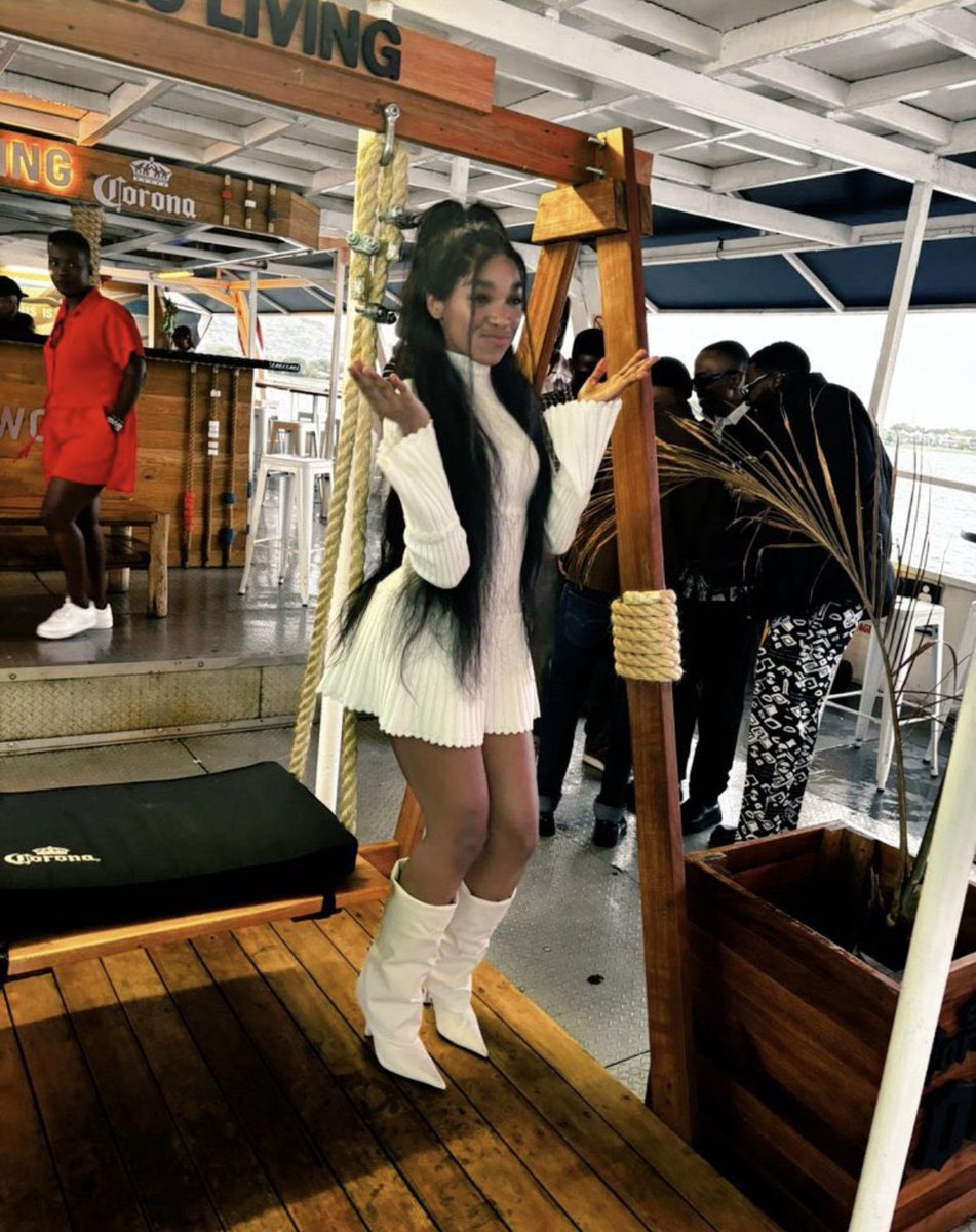 She’s the spark and the fire that follows

THANDEKA THE BLUEPRINT
TENACIOUS THANDEKA
#TshabalalaTheBrand #TTshabalalaStarPower I