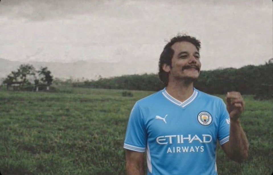 Amolo_10's tweet image. Definition of “almost there” in football form 🤣💔
Arsenal F.C. really be collecting “we tried our best” trophies every season like it’s a full-time job 😭
At this point, they should just embrace their destiny as professional runners-up… consistency is key after all 🤣💔
#city