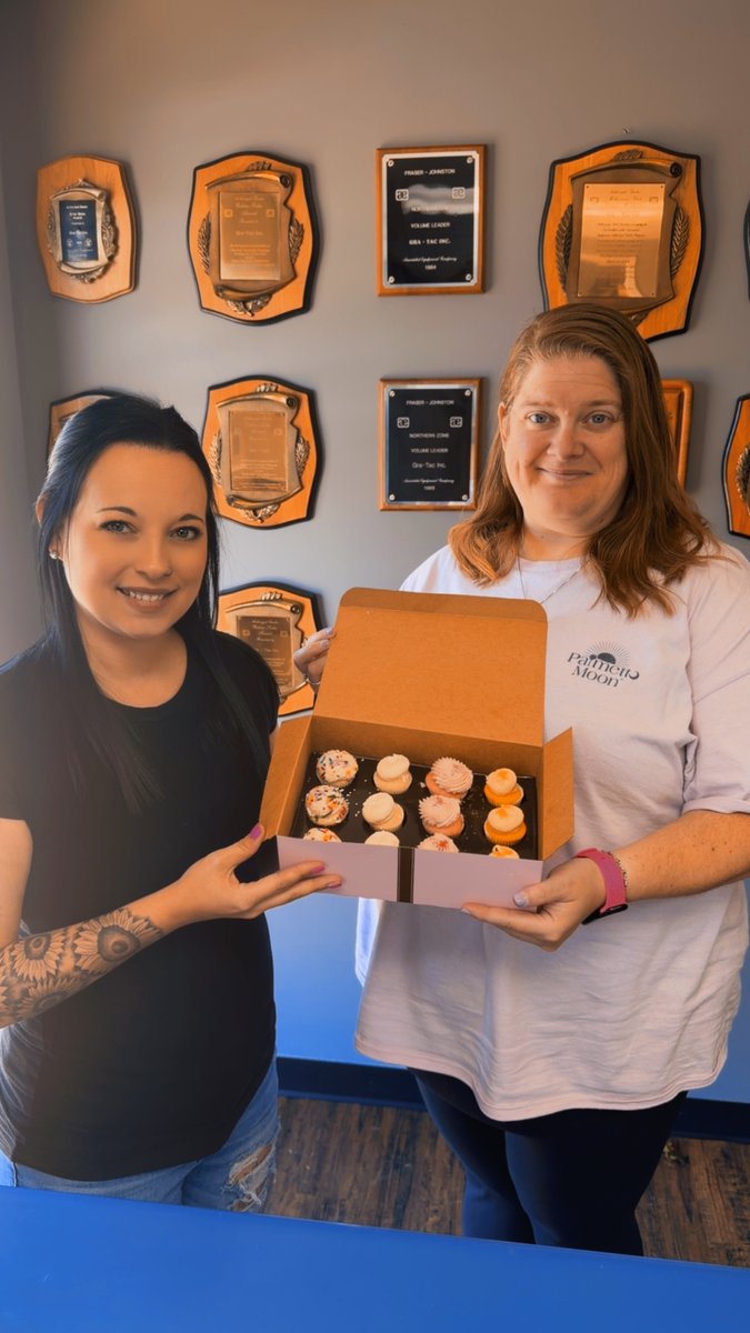 GraTac8431514's tweet image. Shoutout to Cara &amp;amp; Rachel this Administrative Professionals Day! 👏
They keep Gra-Tac running smoothly &amp;amp; take great care of our customers every day.
We appreciate you both! 💙
#AdminProfessionalsDay #TeamGraTac #HVAC