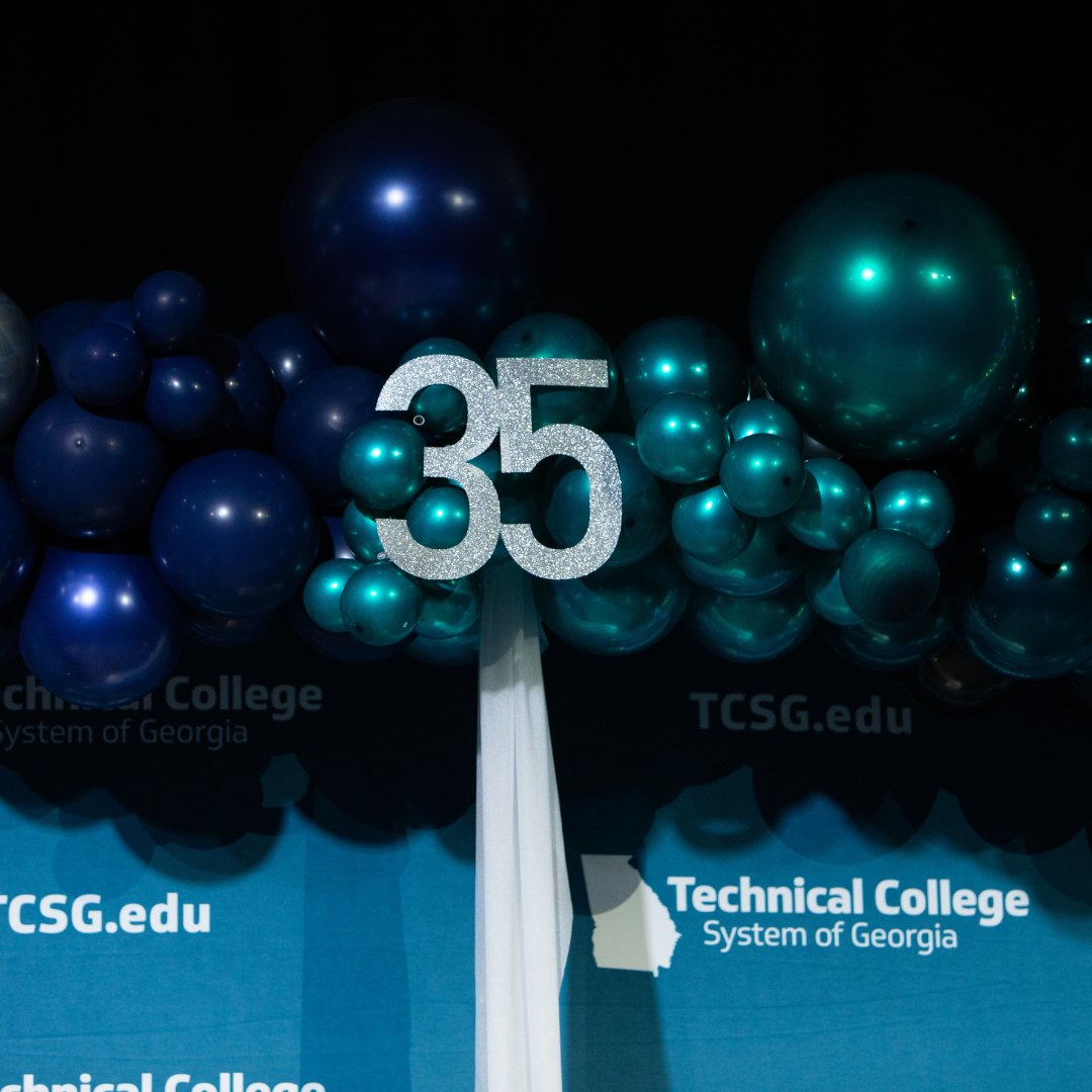 srebeducation's tweet image. SREB Pres. Greenhill delivered the opening keynote at the @TCSG Leadership Summit Monday: "From Track to Trajectory: Pathways That Work." 

In an economy being reshaped by AI, technical skills &amp;amp; learning how to learn are more vital than ever. 

#HigherEd #Workforce