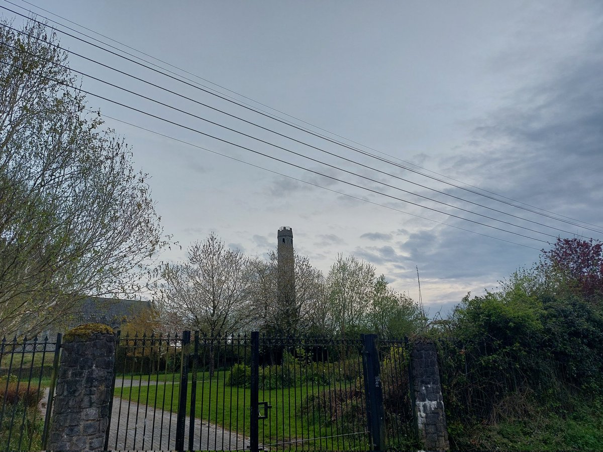 WildersLiz's tweet image. #Day1012of #100daysofwalking #Day1932
#round6crew  #MentalHealthAwareness  #200daysofwalking 
Happy hump day peeps. Chilly evening walk