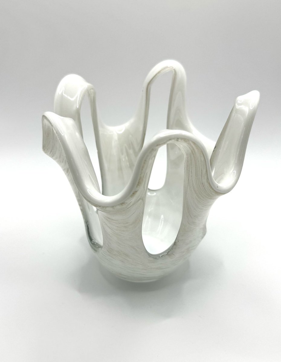 LilfordVintage's tweet image. #vintageshowandsell how pretty is this vase

lilfordvintage.etsy.com/listing/169909…

#lilfordvintage #luxury #gift #vintage #retro #vase #glassvase #handkerchiefvase #1970s