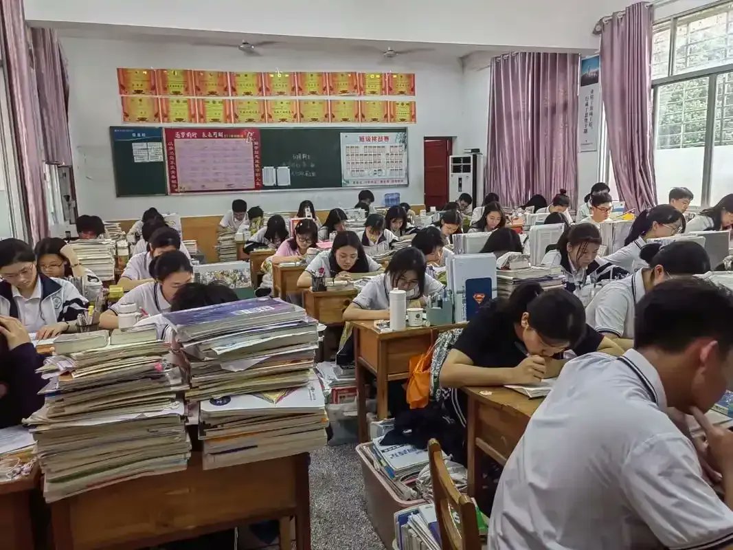 Rob Warwick tweet media