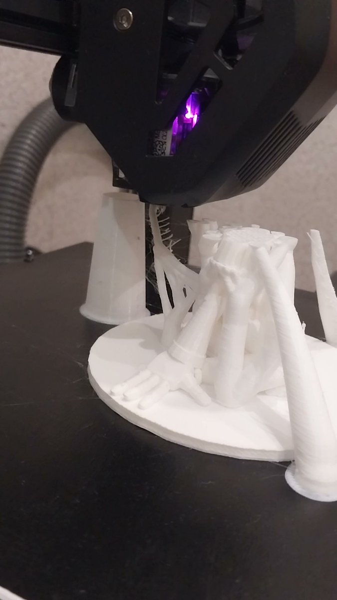 KuziAnim's tweet image. What do you think is printed here?
#murderdrones #MD #3DPrinting