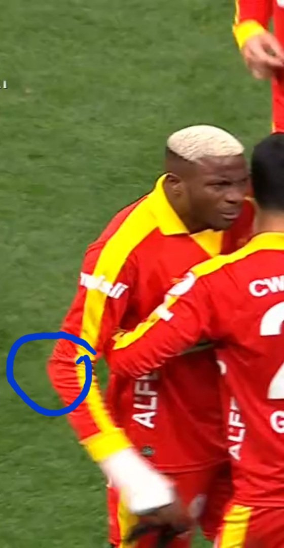 Süleyman Yıldız 💛💙✋👍 tweet media