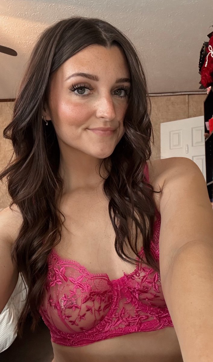 saralanae0's tweet photo. Felt cute🤗🤗 #onlyfans #hotwife #cuckold #oklahoma #tulsa #okc https://t.co/nKwncBDI3s