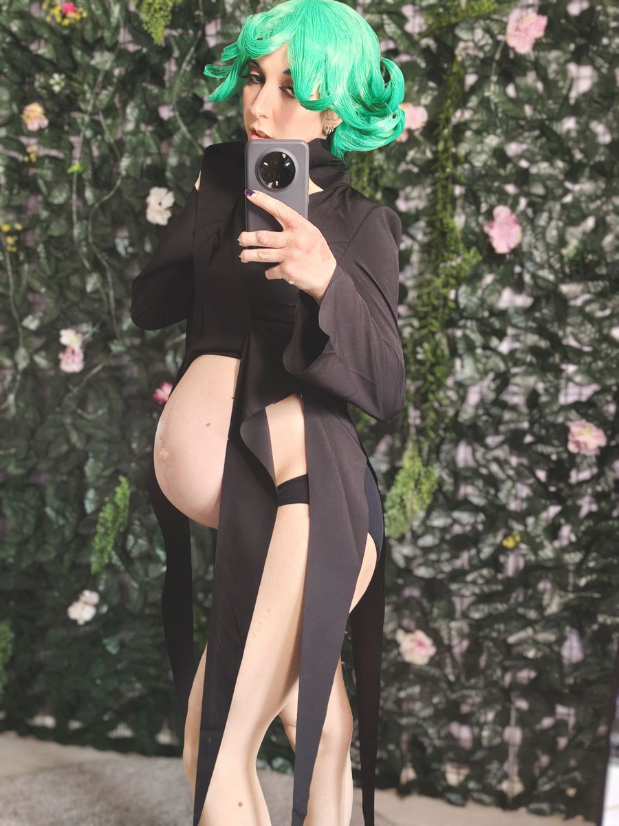 NihalMystique's tweet photo. Saitama finally took me up on my offer 🤰
#onepunchman #tastumaki #tastumakicosplay #onepunchmancosplay #cosplayer #cosplayergirls #anime #animecosplay https://t.co/FbaWlrOro7