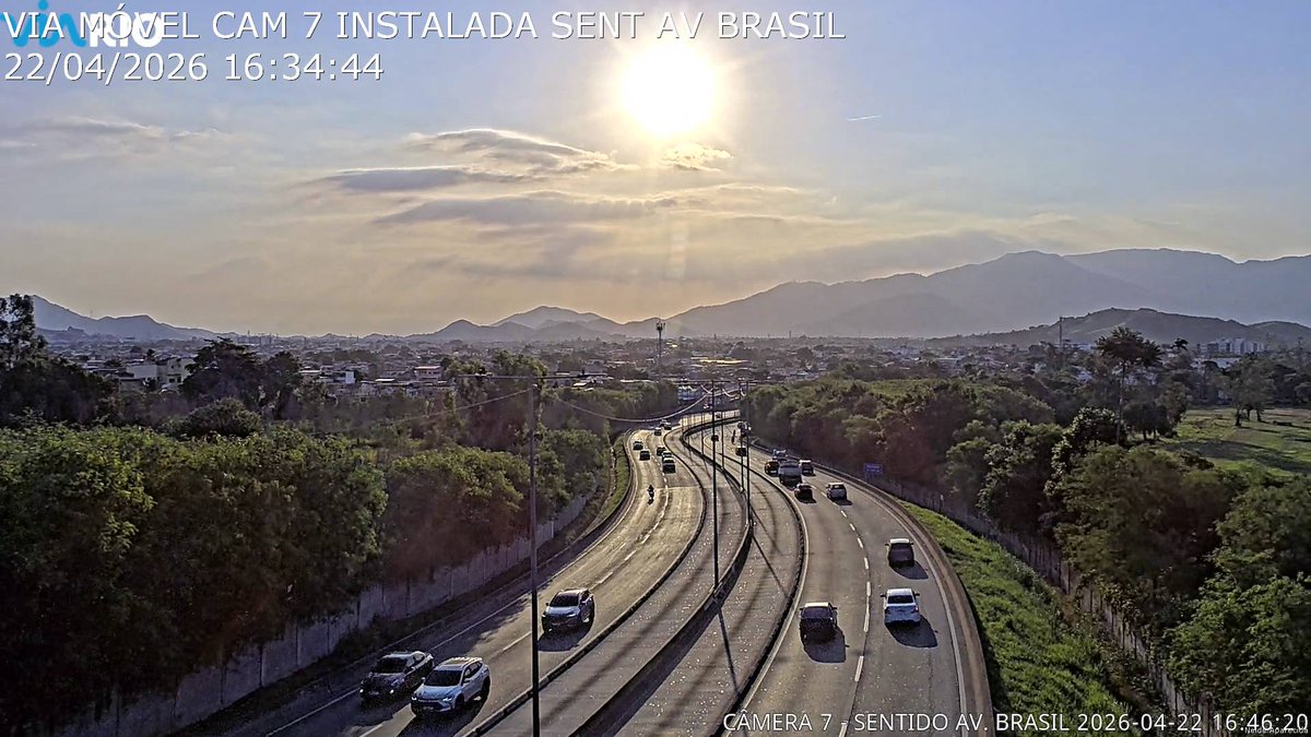 Trânsito flui bem nos dois sentidos da #TransOlimpica. Em caso de emergência ligue 0800 0842 746. #ViasExpressas