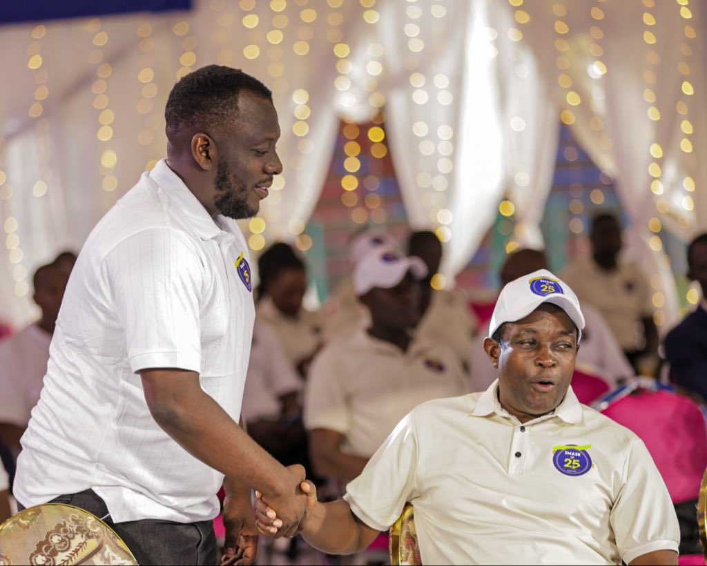 StMarysKitende tweet media