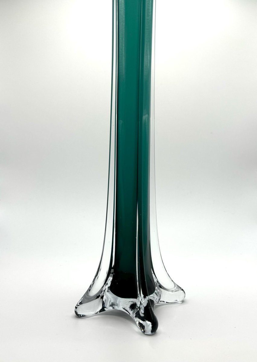 LilfordVintage's tweet image. #vintageshowandsell this os such a lovely shade of  teal 

lilfordvintage.etsy.com/listing/177615…

#lilfordvintage #luxury #gift #vintage #retro #vase #glassvase #budvase #1970s #tallvase #weddingcenterpiece #centerpiece #flowervase #green #teal