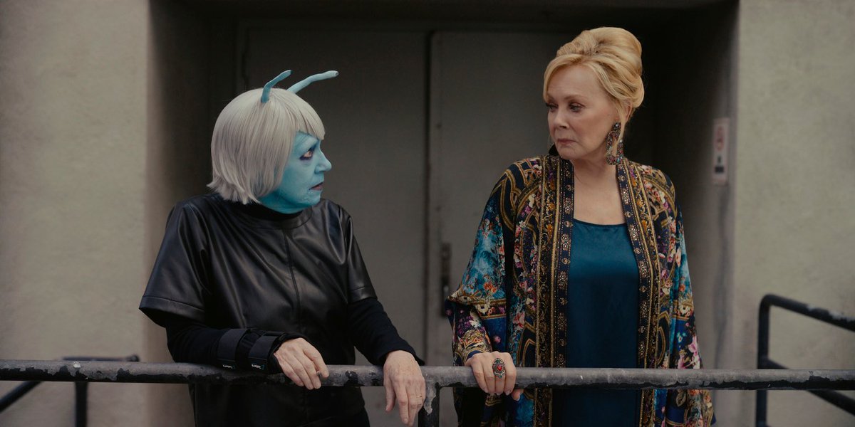 NextBestPicture's tweet image. We’ve made a few changes to our EMMY NOMINATION PREDICTIONS #Emmys #FYC #EmmyAwards #Emmys2026 #AwardsSeason #Awards #ThePitt #Hacks #Shrinking #HalfMan #Television #TV #Streaming

Take a look here: nextbestpicture.com/emmy-predictio…