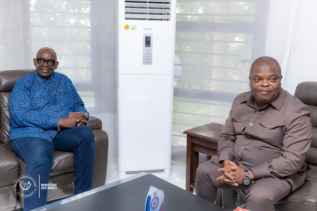 MinMinesRDC's tweet photo. #RDC_MINES | 22.04.2026
Dernière étape au Maniema. Après les provinces de l’Ituri et du Bas-Uélé, Son Excellence Monsieur @LouisWKabamba est arrivé à Kindu, chef-lieu de la province du Maniema, ce mercredi 22 avril, dans le cadre de la clôture de sa mission d’itinérance à travers ces trois provinces minières.

Cette itinérance vise à évaluer la performance du secteur minier dans son ensemble, notamment l’encadrement de l’artisanat minier, les retombées concrètes sur les communautés locales, le respect des textes réglementaires ainsi que la gestion environnementale.