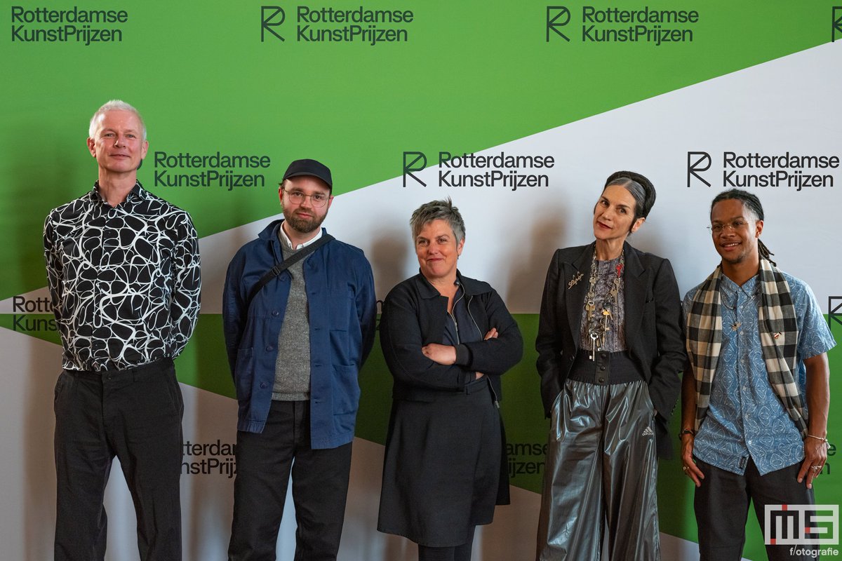 marcvanderstelt's tweet image. Op 21 april vond in het Rotterdamse stadhuis De Rotterdamse Kunstprijzen plaats. Wij van MS Fotografie waren uitgenodigd om aanwezig te zijn.
.
.
.
Binnenkort meer: blog.ms-fotografie.nl

#kunst #rotterdamse #kunstprijzen #msfotografie #chabot #dolfhenkes #brutus #jeroenbosch