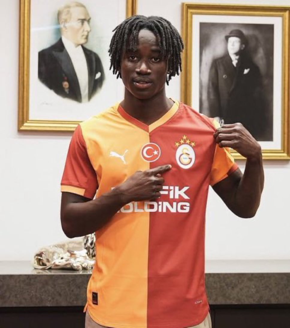 Deplasske tweet media