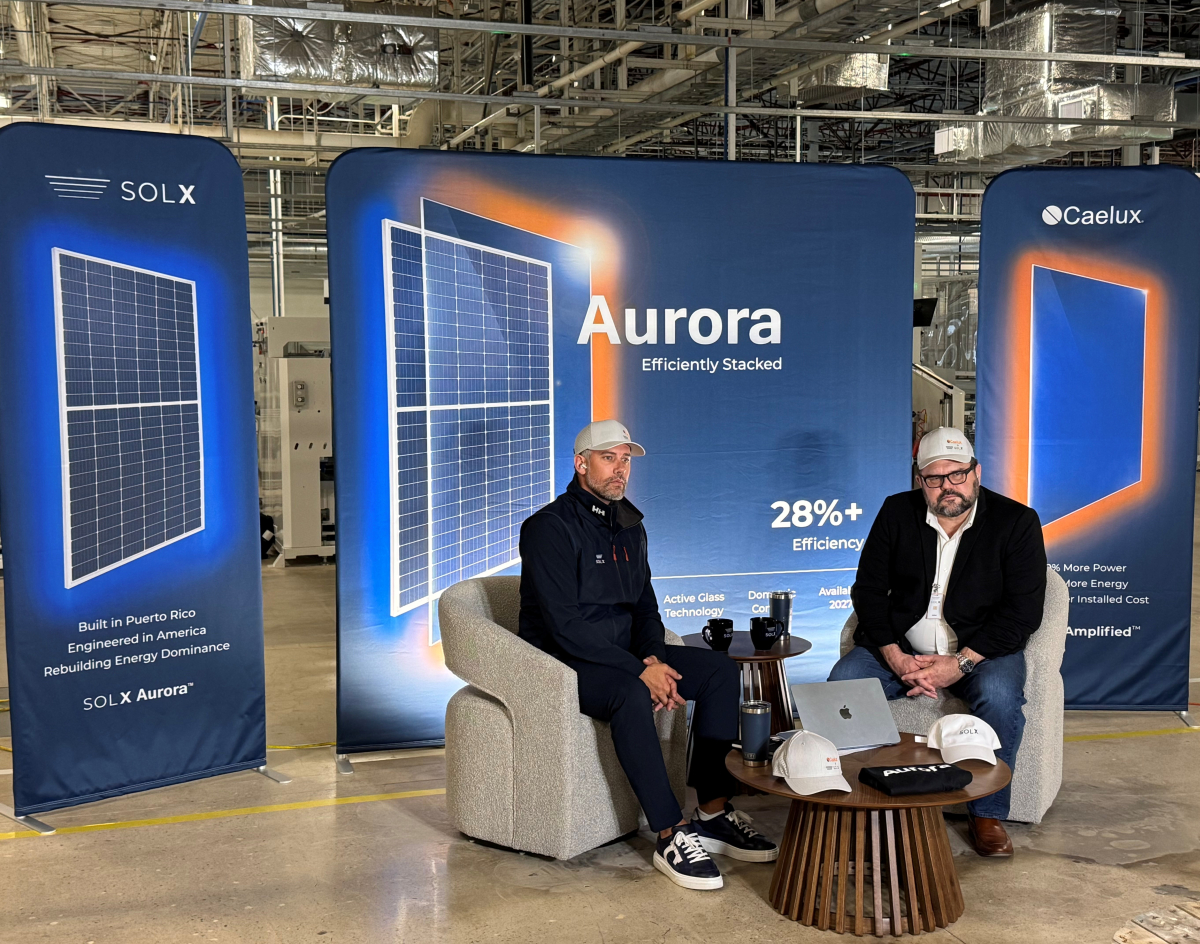 RenewableSearch's tweet image. Via PV Mag: " Solx and Caelux announce partnership to offer domestic perovskite-silicon tandem solar modules: The companies say they will supply 3 GW of Solx Aurora modules — which combine domestic silicon cells from… dlvr.it/TS9f7S " #BatteryStorage #EnergyStorage #PV