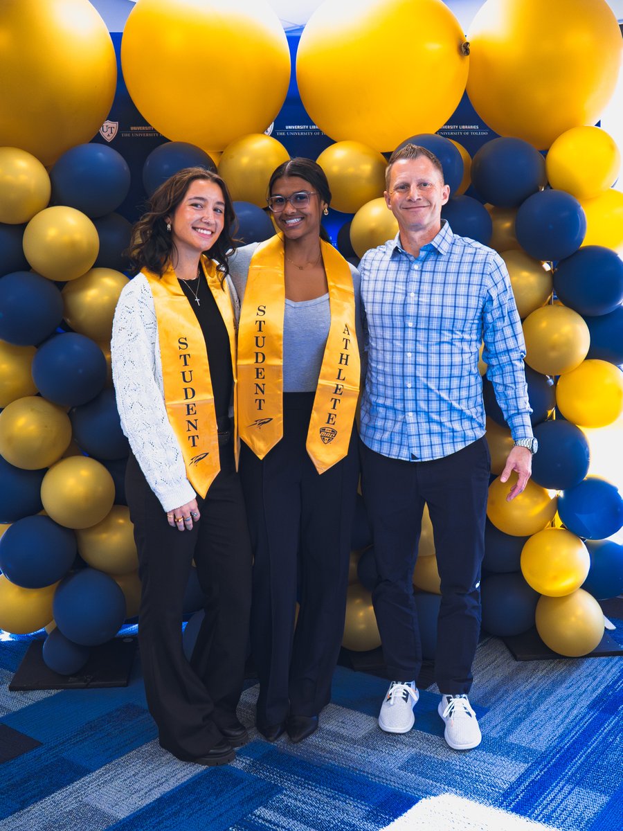 ToledoSoccer's tweet photo. Proud to have our student-athletes recognized at our graduation breakfast this week! 👏🎓

#TeamToledo https://t.co/pU6IvuC6Lh