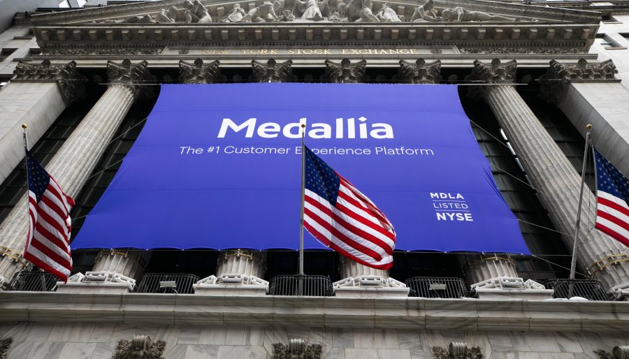 gurgavin's tweet image. AI CONTINUES TO KILL SOFTWARE COMPANIES AND CAUSE BILLIONS IN LOSSES FOR PE FIRMS

THOMA BRAVO BOUGHT SOFTWARE FIRM MEDALLIA FOR $6.4 BILLION IN 2021

THOMA BRAVO AND CO INVESTORS PUT IN $5.1 BILLION DOLLARS OF ITS MONEY

THOMA BRAVO THEN ADDED MORE DEBT TO A TOTAL OF $3 BILLION
