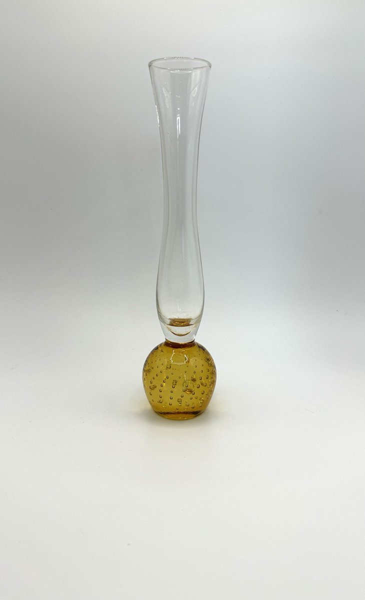 LilfordVintage's tweet photo. #vintageshowandsell such a pretty fluted shape!
https://t.co/Trg6s3GPag
#lilfordvintage #luxury #gift #vintage #retro #vase #glassvase #flowervase #asedaglasbruk #aseda #contolledbubble #jackofthepulpit #scandinavian https://t.co/QAgp9erCzH