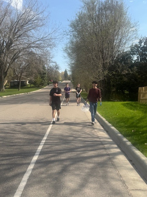 central_schools's tweet photo. Mrs. Gustavson, Mrs. Hammers, Mrs. Kester, and Mr. Mahrer’s RaiderTime classes went for a walk today and picked up garbage to celebrate Earth Day.

“The Earth is what we all have in common.” — Wendell Berry. https://t.co/vJ5vCmFv6d