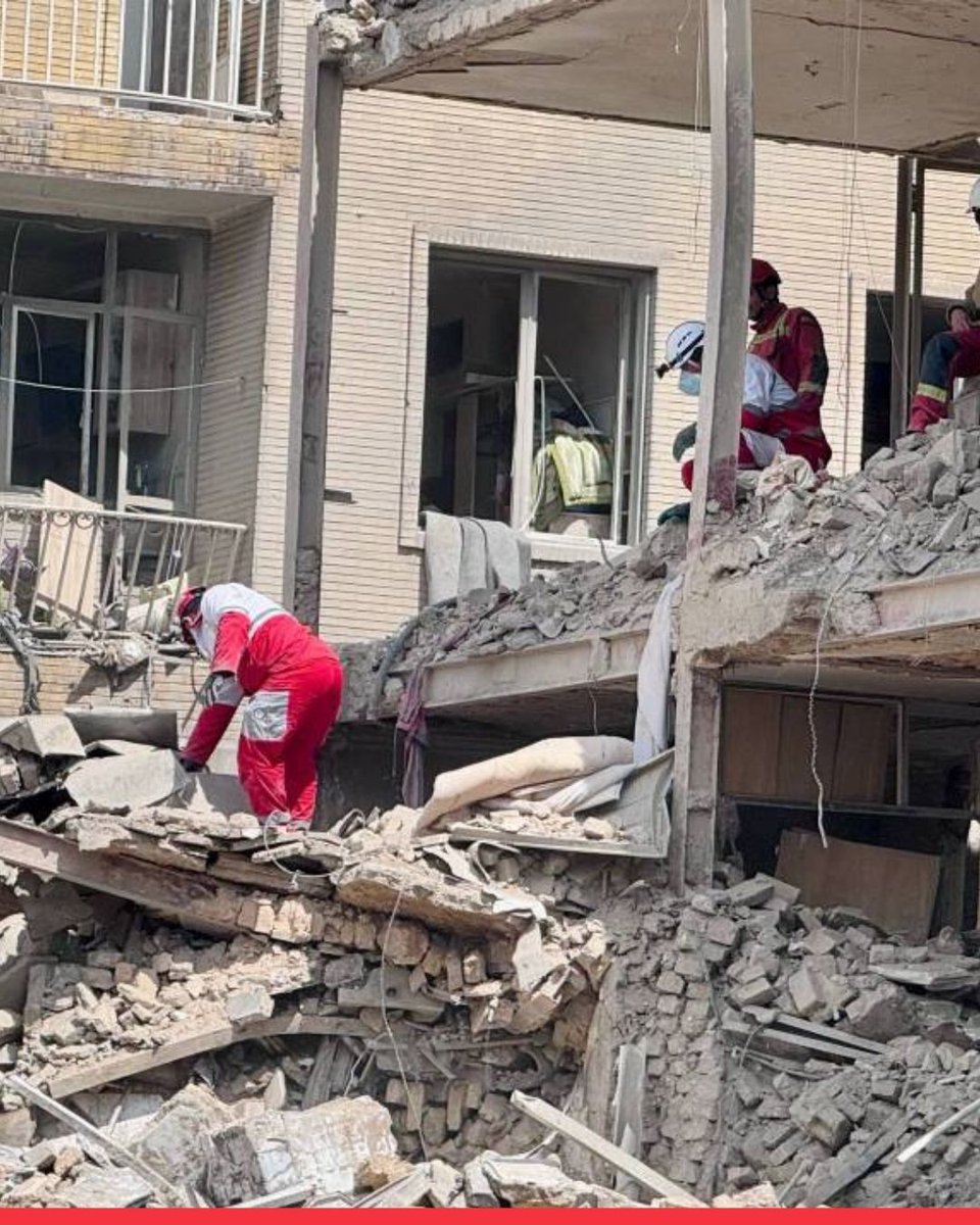 ifrc's tweet photo. We call on the international community to show solidarity by supporting our emergency appeal and ongoing relief operations in Iran.

Needs are growing rapidly. Additional funding is essential for the IFRC to continue providing critical financial support and to help scale up the @Iranian_RCS response in line with escalating needs. 👉 https://t.co/AAcOiFIyKF