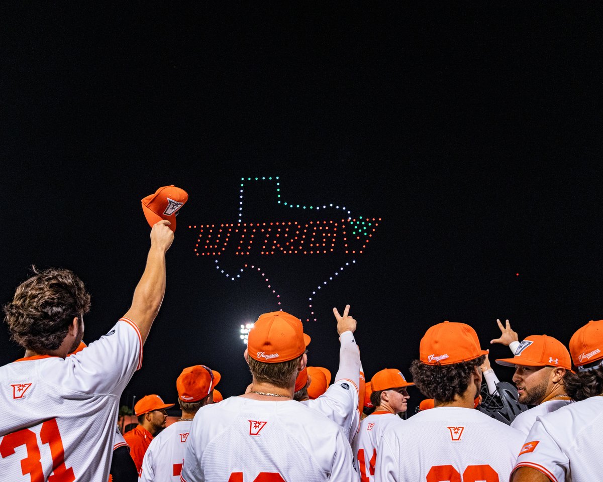 NCAA Baseball tweet media