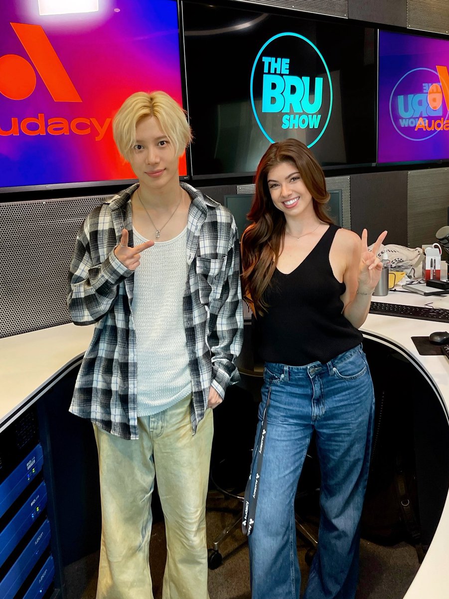 𝔪𝔦𝔫𝔷𝔲 saw Taemin again! 🐥 tweet media