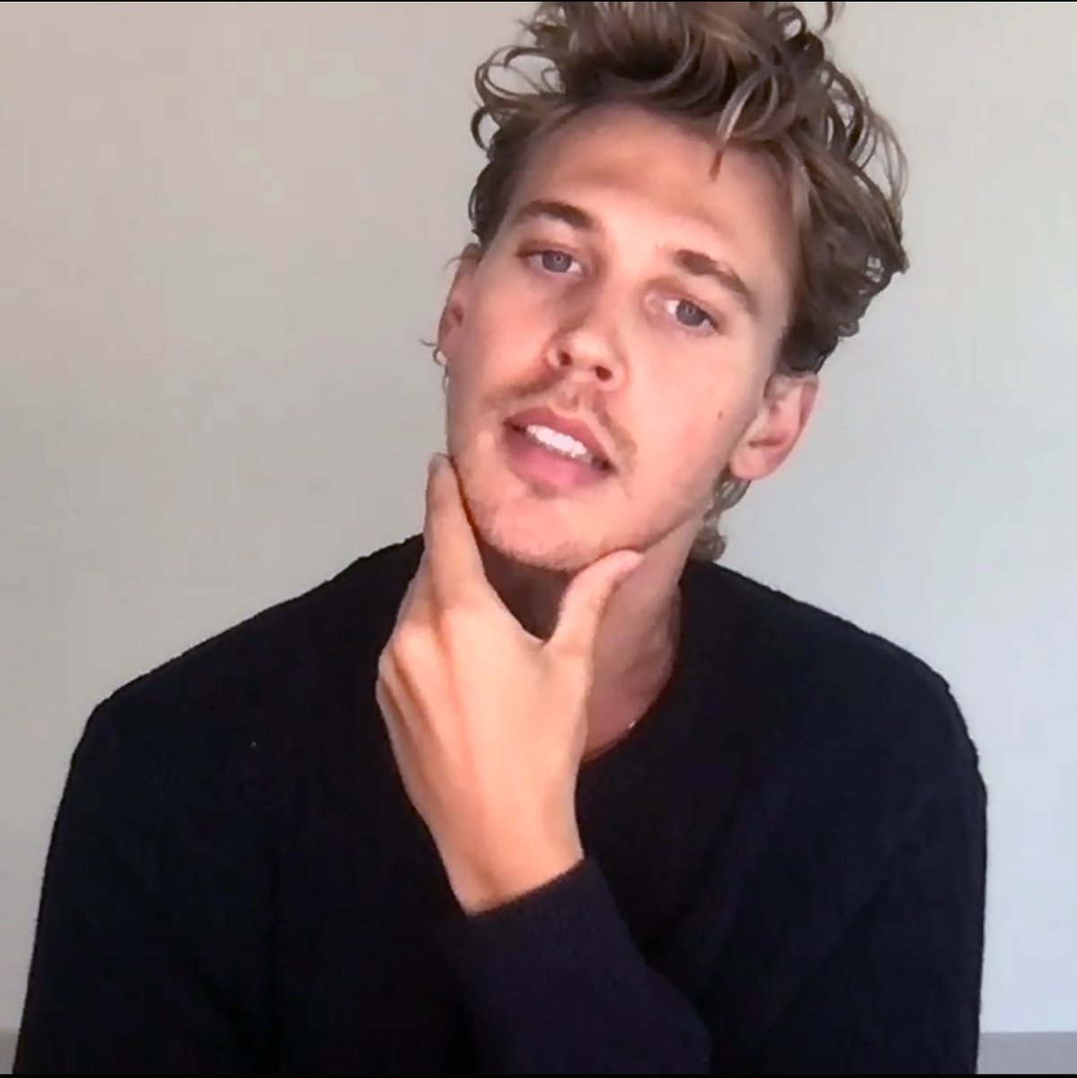 austin throwback tweet media