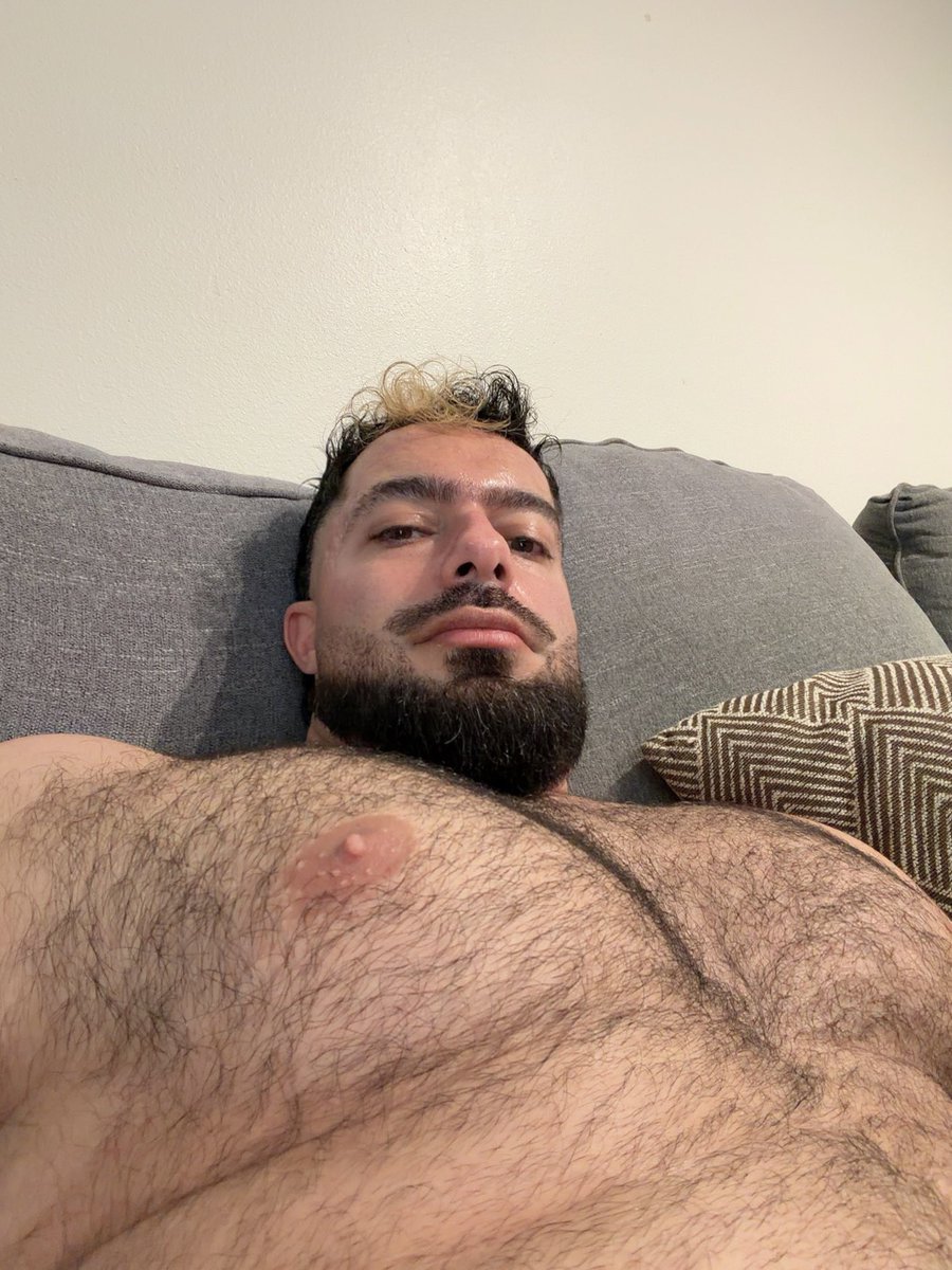 JOHN (AU) tweet media