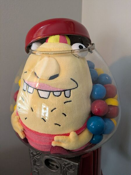 i really don't get beans hate, hes arguably the best npc balance wise and his dialog is actually interesting and give him a personality and small story.

i don't see anything wrong with the guy!