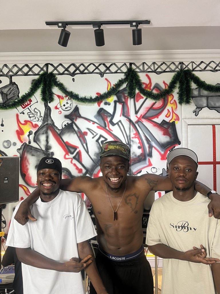 Triumphant💫 tweet media